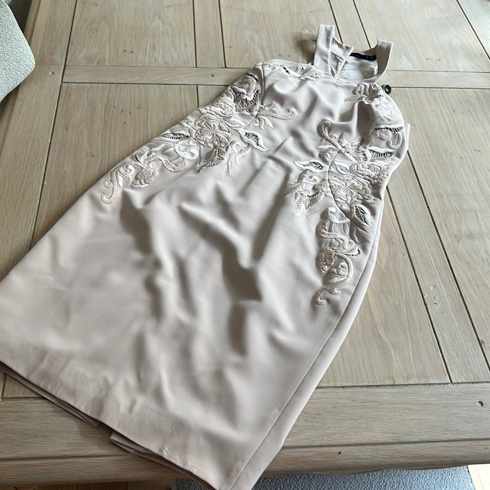 Karen Mullen Beige Lace Appliqué Dress